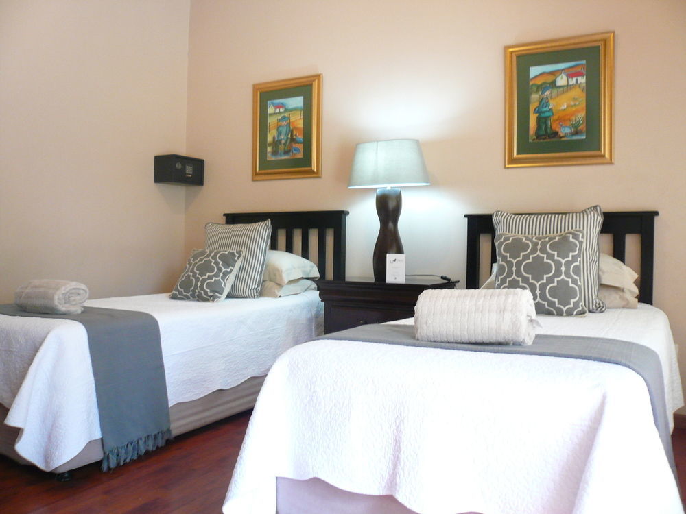17 On Bird Guest House Beaufort West Zewnętrze zdjęcie