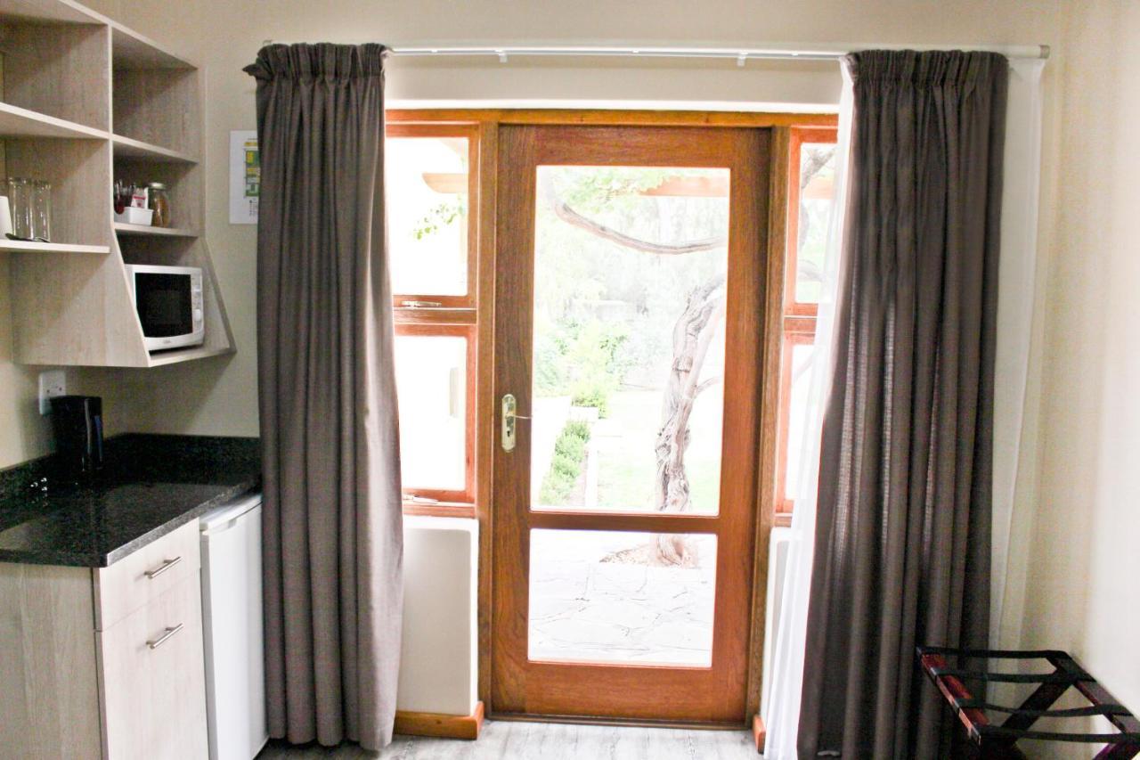 17 On Bird Guest House Beaufort West Zewnętrze zdjęcie