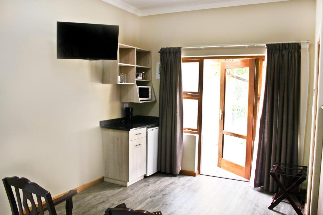 17 On Bird Guest House Beaufort West Zewnętrze zdjęcie
